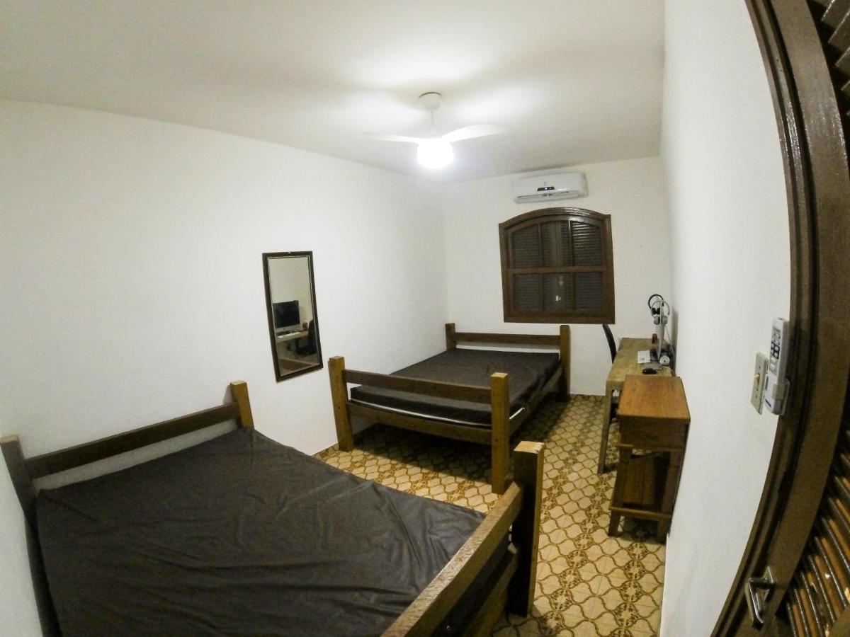 Casa Aconchegante A 200 Mts Da Praia Da Maranduba أوباتوبا المظهر الخارجي الصورة