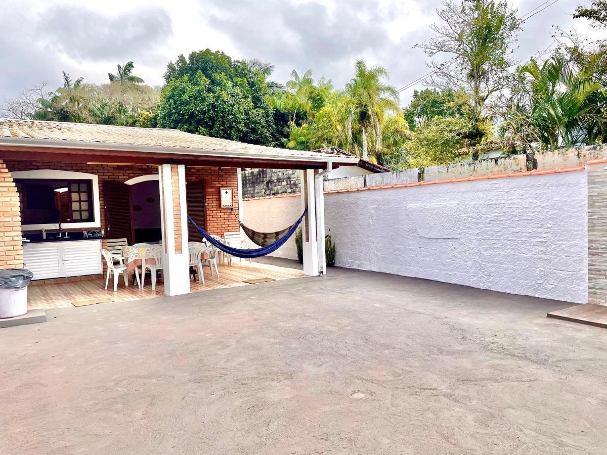 Casa Aconchegante A 200 Mts Da Praia Da Maranduba أوباتوبا المظهر الخارجي الصورة